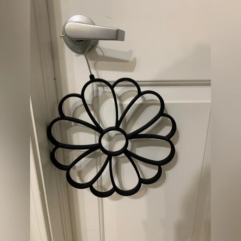 NWOT Flora Black Suede Scarf & Tie Organizer Hanger